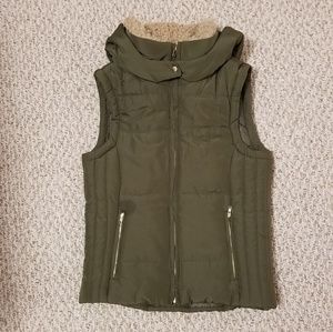 Hooded Puffer Vest